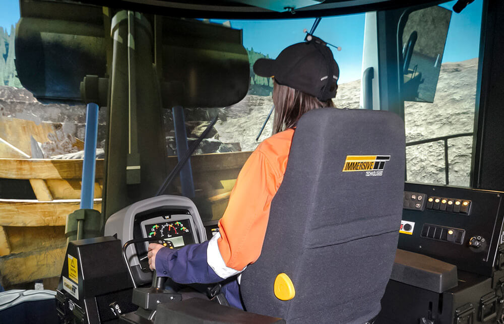 Simulator for Cat® 992K / 994H Wheel Loader